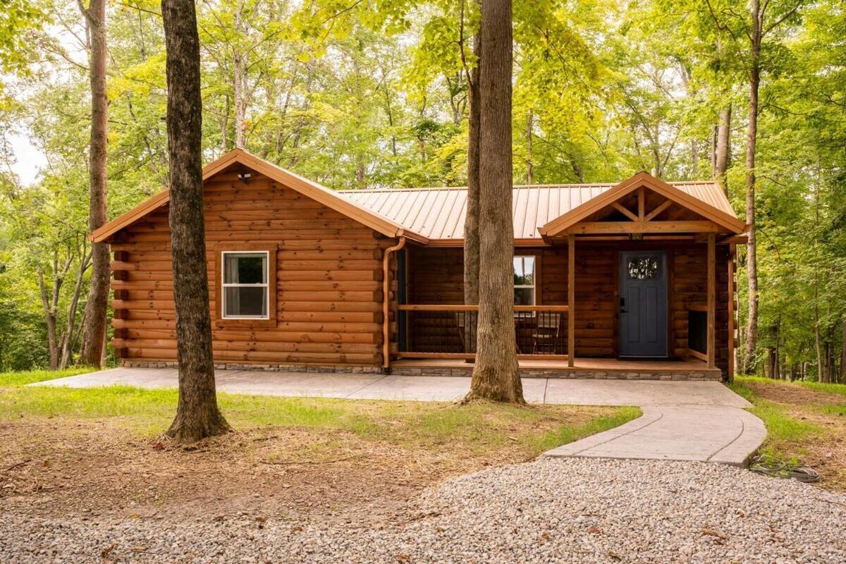 Secluded Wooded Cabin Near The Hocking Hills New Straitsville エクステリア 写真